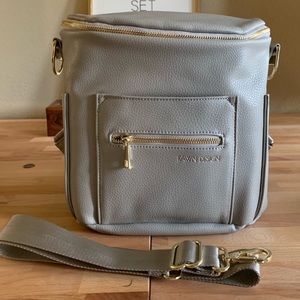 Fawn Design bag / diaper bag / backpack.  EUC!!!